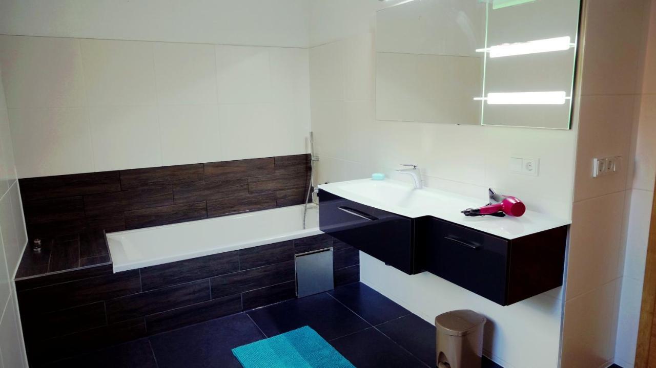 Flamind Holiday Apartments Mit Garten Und Grill Altenberg bei Linz Zewnętrze zdjęcie